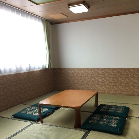 \u00BFCu\u00E1les son los mejores hoteles cerca de Hikone Castle? Exterior foto