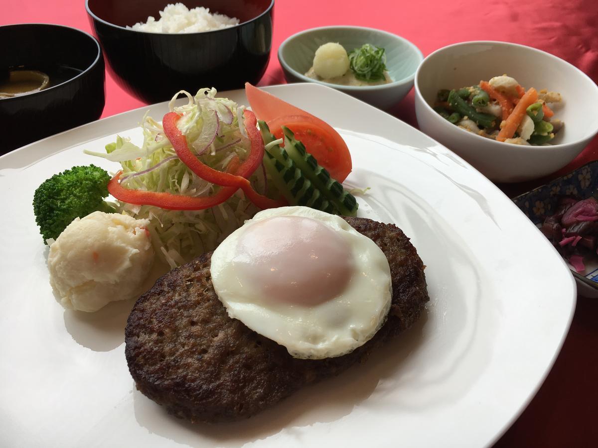 \u00BFCu\u00E1les son los mejores hoteles cerca de Hikone Castle? Exterior foto