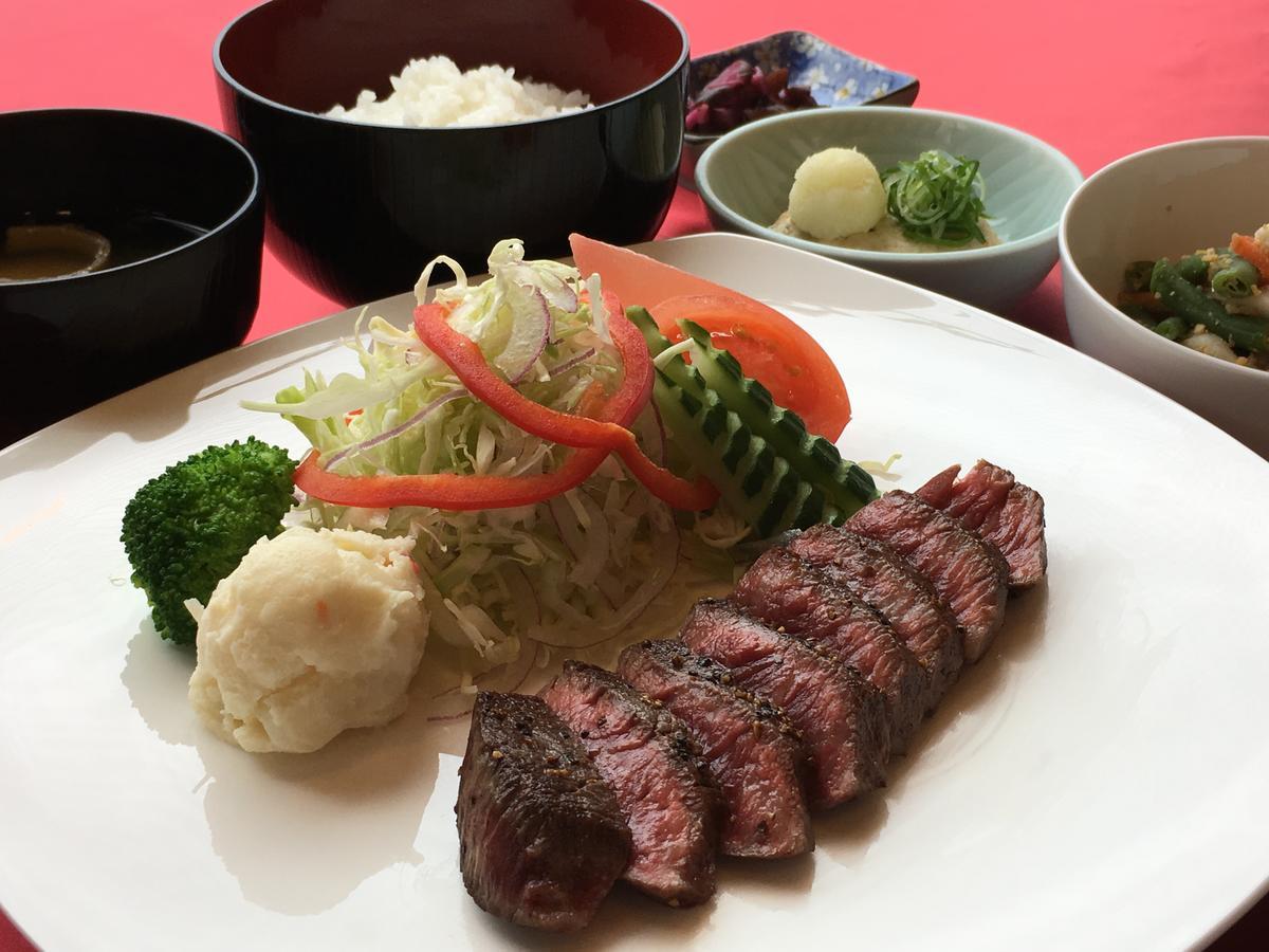 \u00BFCu\u00E1les son los mejores hoteles cerca de Hikone Castle? Exterior foto